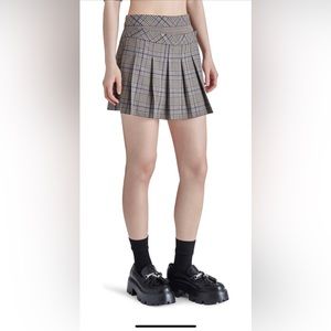 NWT Steve Madden Jeanne Plaid Mini Skirt size 4